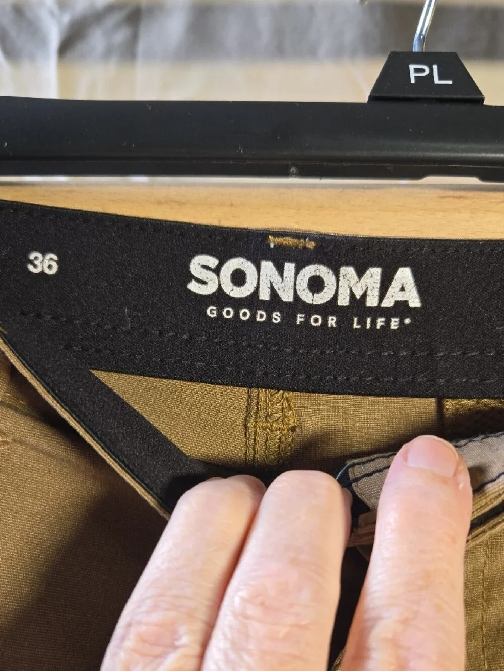 Sonoma Men's Cargo Shorts in Tan